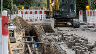 Leitungsarbeiten im Stadtgebiet: Mehrere Sperrungen bleiben bestehen